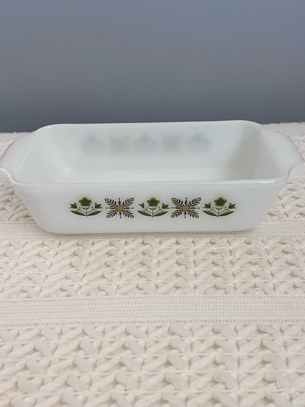 Vintage Anchor Hocking FireKing 1 Quart Meadow Green Casserole Baking Dish USA